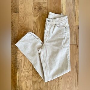 American Eagle Outfitters High Waisted Straight Jean in Cream - Size 0 Regular